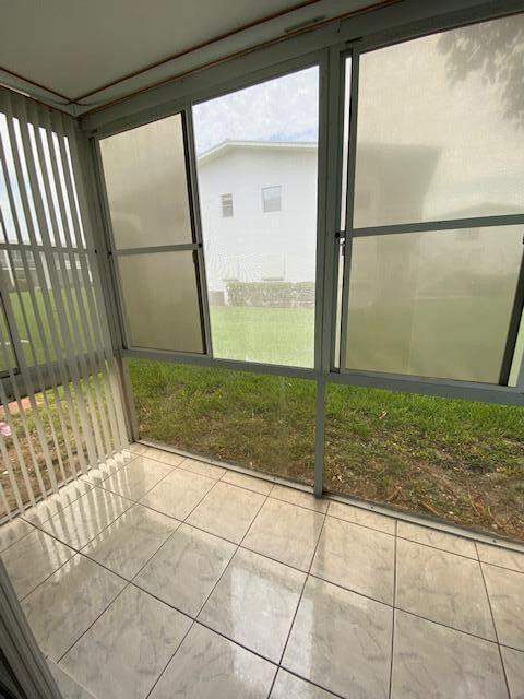 131 Easthampton F, West Palm Beach FL - photo 23 of 27