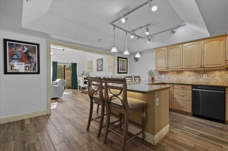 2 bedroom Townhouse at 605 Maplewood Drive, Joggers Run, Greenacres — photo 3