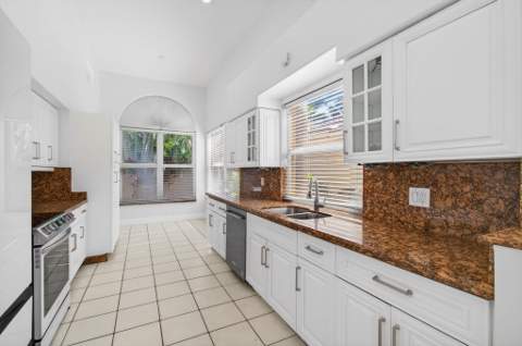7848 Travlers Tree Drive, Boca Raton FL - photo 16 of 61
