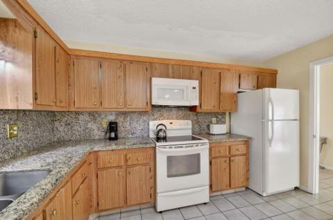6730 Starkeys Place, Lake Worth FL - photo 17 of 43