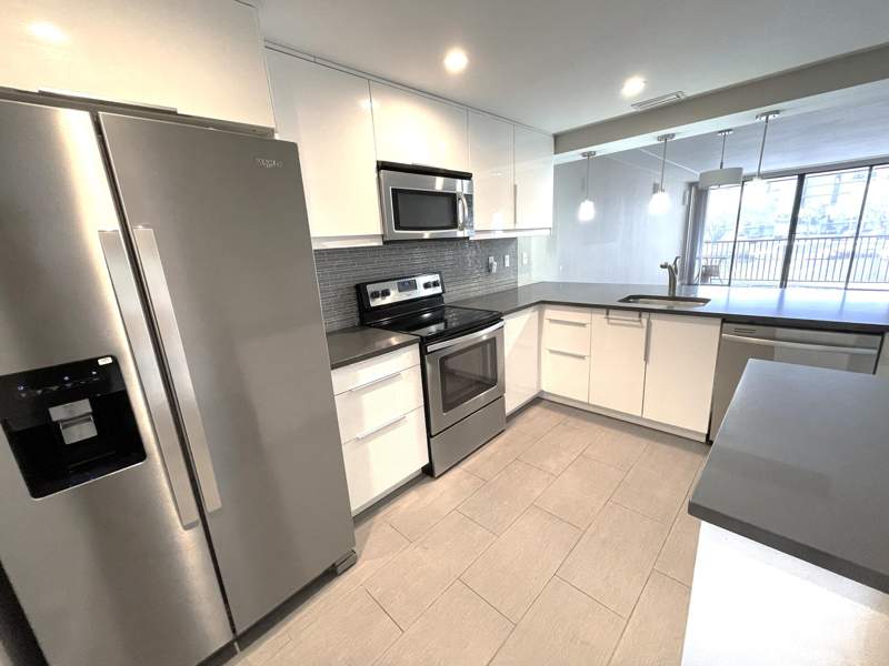 2 bedroom Condominium at 3 Royal Palm Way #205, Boca Bayou Condo, Boca Raton — photo 5