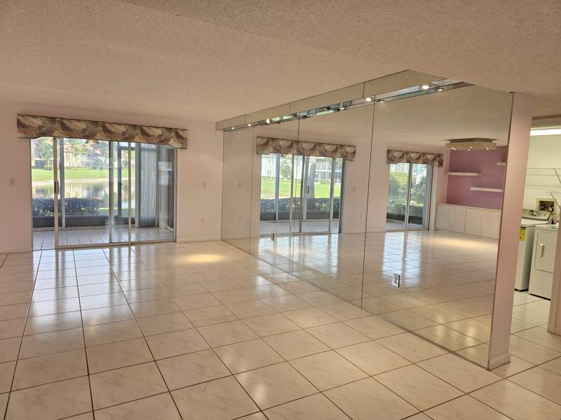 3 bedroom Condominium at 9963 Seacrest Circle #101, Palm Isles I, II And III Condos, Boynton Beach — photo 4