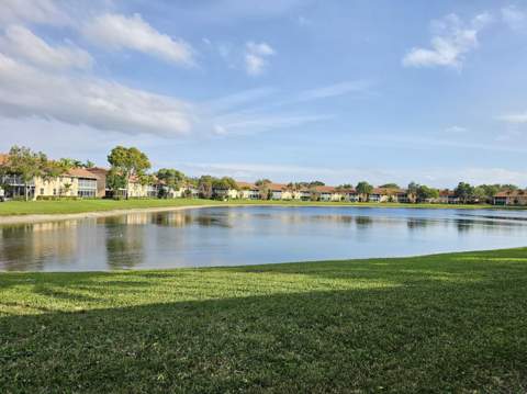 9963 Seacrest Circle #101, Boynton Beach FL - photo 23 of 27