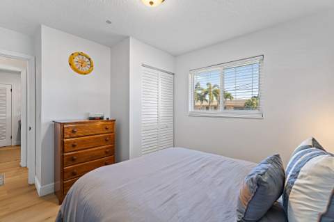 1401 N Lake Court, Lake Clarke Shores FL - photo 24 of 45