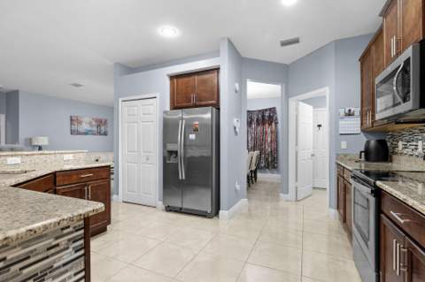 1585 SW Merchant Lane, Port St. Lucie FL - photo 12 of 39