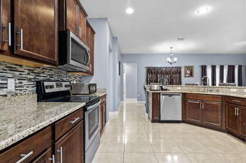 1585 SW Merchant Lane, Port St. Lucie FL - photo 15 of 39