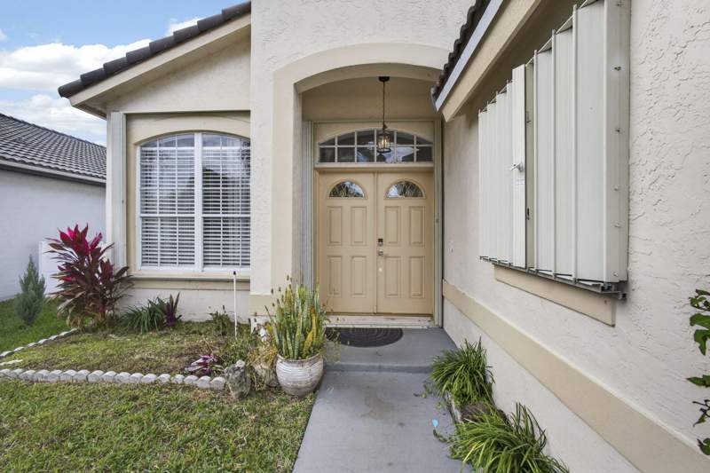 3 bedroom Single Family Residence at 765 Lake Wellington Drive, Montery on the Lake, Wellington — photo 4