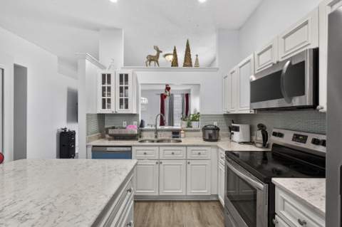 765 Lake Wellington Drive, Wellington FL - photo 13 of 53