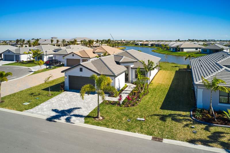 3 bedroom Single Family Residence at 12461 SW Water Dance Way, Riverland - Valencia Parc, Port St. Lucie — photo 3