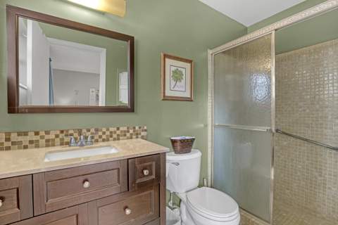 553 Covered Bridge Boulevard, Lake Worth FL - photo 13 of 43
