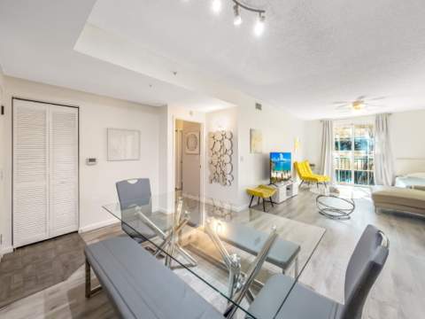 630 S Sapodilla Avenue #218, West Palm Beach FL - photo 20 of 39