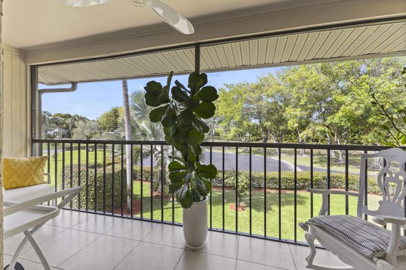 2 bedroom Condominium at 15492 Lakes Of Delray Boulevard #203, Lakes of Delray, Delray Beach — photo 3