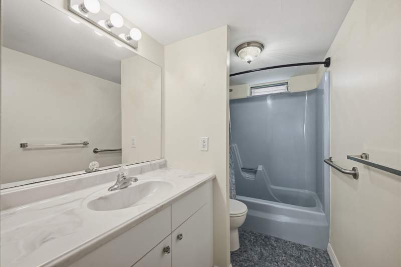 1 bedroom Condominium at 130 NE 26th Avenue #4090, Village Royale On The Green Condo Complex, Boynton Beach — photo 4