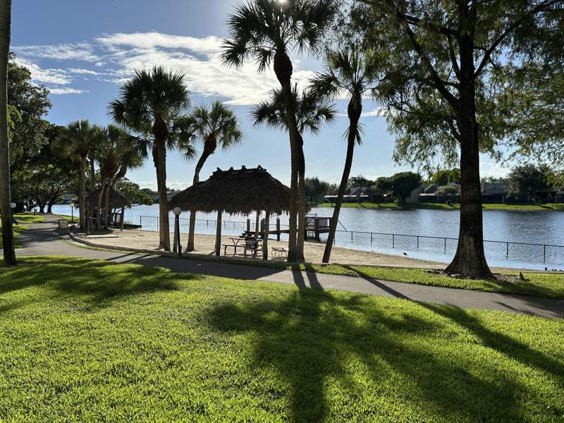 2 bedroom Condominium at 1101 Colony Point Circle #108, Colony Point 4 Condo, Pembroke Pines — photo 2
