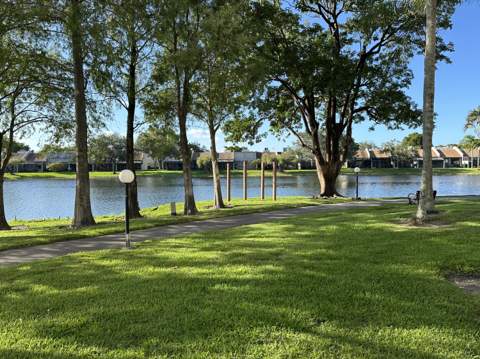 1101 Colony Point Circle #108, Pembroke Pines FL - photo 12 of 38