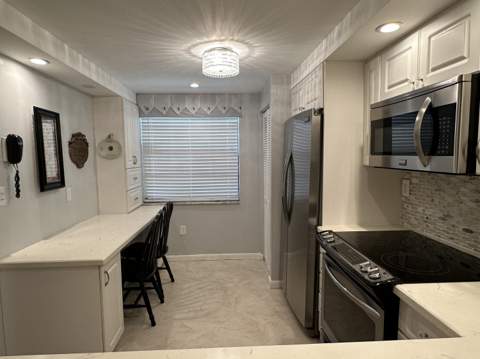 1101 Colony Point Circle #108, Pembroke Pines FL - photo 7 of 38