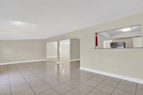 8074 SE River Lane, Stuart FL - photo 13 of 43