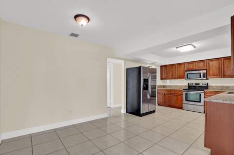 8074 SE River Lane, Stuart FL - photo 15 of 43