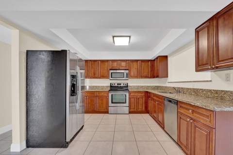 8074 SE River Lane, Stuart FL - photo 17 of 43