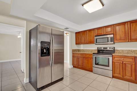 8074 SE River Lane, Stuart FL - photo 19 of 43