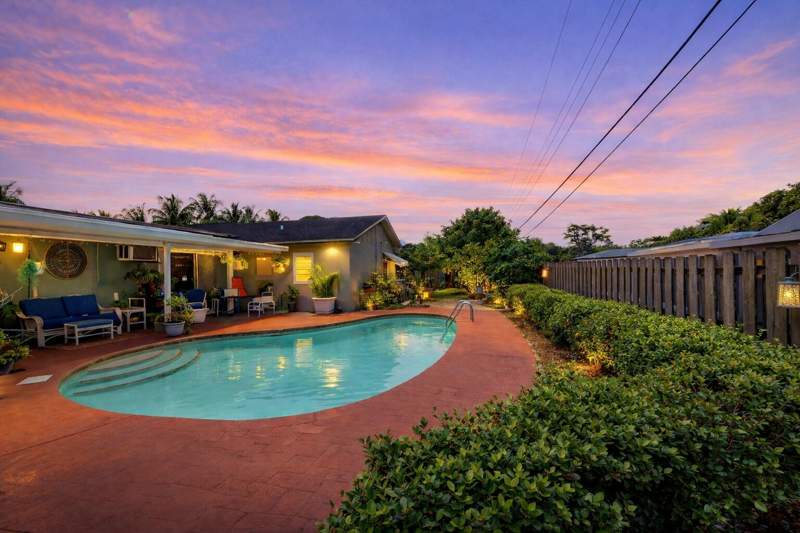 3 bedroom Single Family Residence at 1630 40th Street, Westfield At Wpb Blks 6 To 9 Of 1, West Palm Beach — photo 2