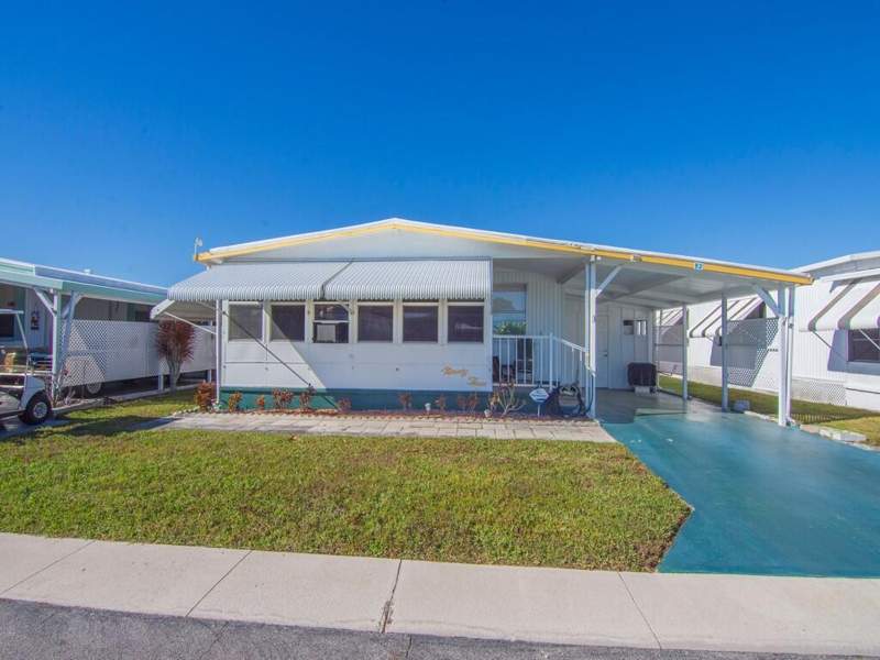 2 bedroom Manufactured Home at 4800 SE Federal Highway ##93, Natalie Estates Ro Association, Inc., Stuart — photo 2