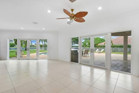 2801 Embassy Drive, West Palm Beach FL - photo 12 of 65