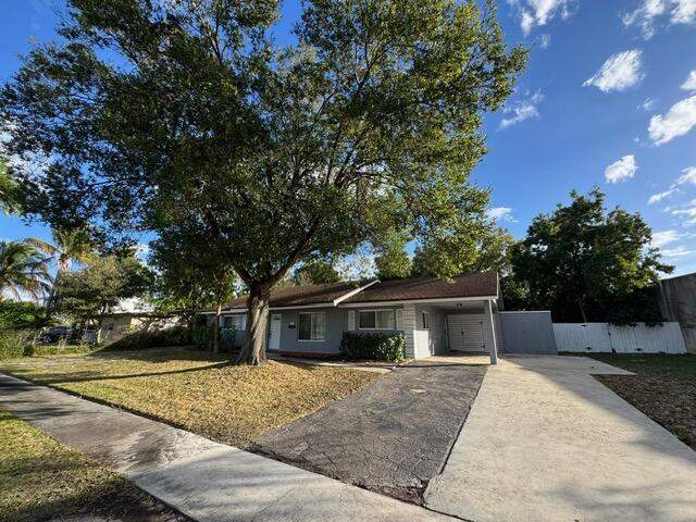 3 bedroom Single Family Residence at 1632 NW 5th Street, Country Club Village Sec B, Boca Raton — photo 4