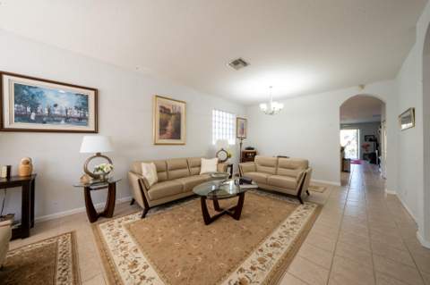 1107 Center Stone Lane, Riviera Beach FL - photo 16 of 21