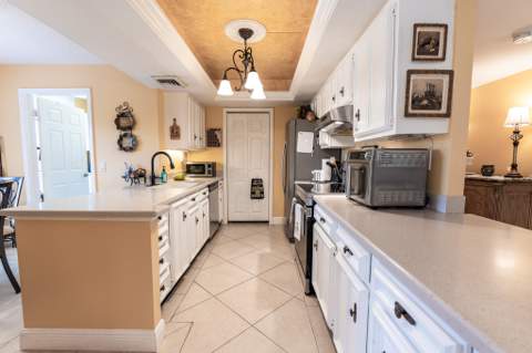 5390 Woodland Lakes Drive #201, Palm Beach Gardens FL - photo 7 of 20