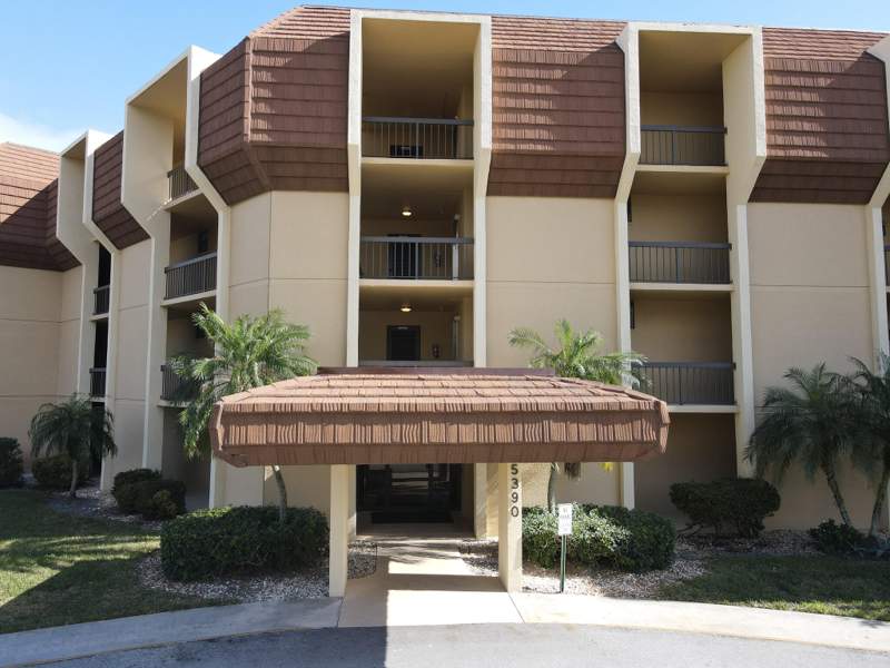 3 bedroom Condominium at 5390 Woodland Lakes Drive #201, Woodland Lakes, Palm Beach Gardens — photo 4