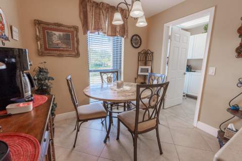 5390 Woodland Lakes Drive #201, Palm Beach Gardens FL - photo 9 of 20