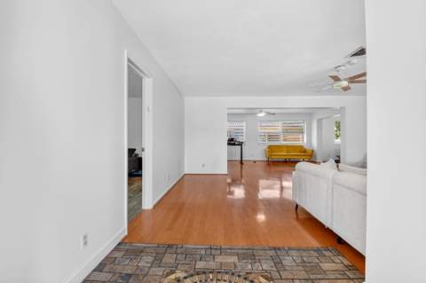3651 Palm Drive, Riviera Beach FL - photo 15 of 62