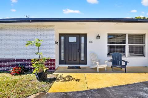 3651 Palm Drive, Riviera Beach FL - photo 11 of 62