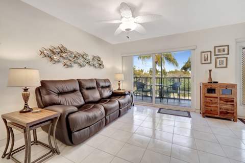 7547 S Oriole Boulevard #202, Delray Beach FL - photo 6 of 17