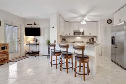 7547 S Oriole Boulevard #202, Delray Beach FL - photo 8 of 17