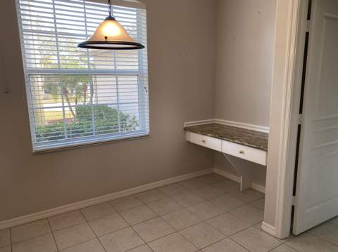 546 NW Waverly Circle, Port St. Lucie FL - photo 9 of 29