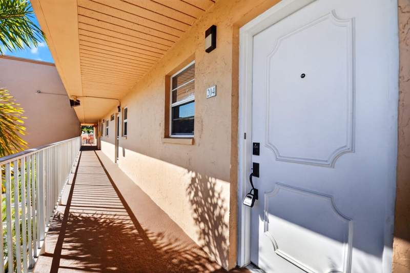 2 bedroom Condominium at 2515 NE 2nd Court #204, Village Royale Greentree Condo, Boynton Beach — photo 3
