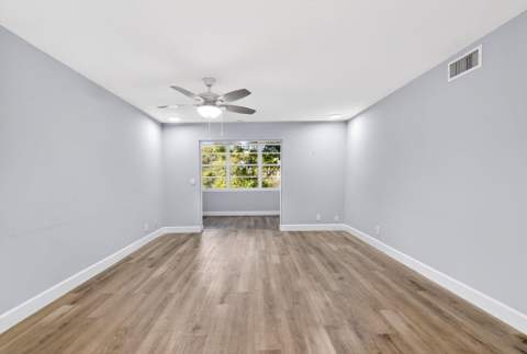2515 NE 2nd Court #204, Boynton Beach FL - photo 6 of 25