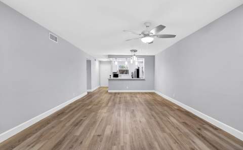 2515 NE 2nd Court #204, Boynton Beach FL - photo 7 of 25