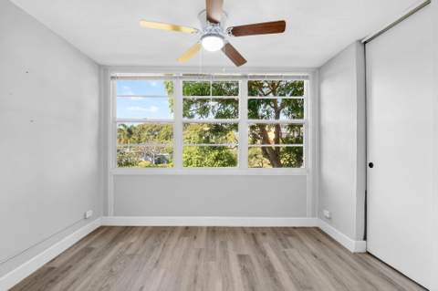 2515 NE 2nd Court #204, Boynton Beach FL - photo 8 of 25