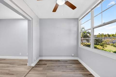 2515 NE 2nd Court #204, Boynton Beach FL - photo 10 of 25