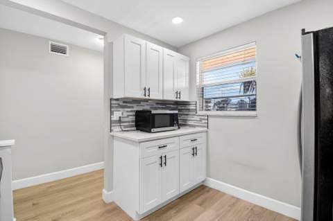 2515 NE 2nd Court #204, Boynton Beach FL - photo 15 of 25