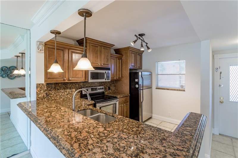 1 bedroom Condominium at 2800 Fiore Way #2060, Lago Del Rey Condo, Delray Beach — photo 2