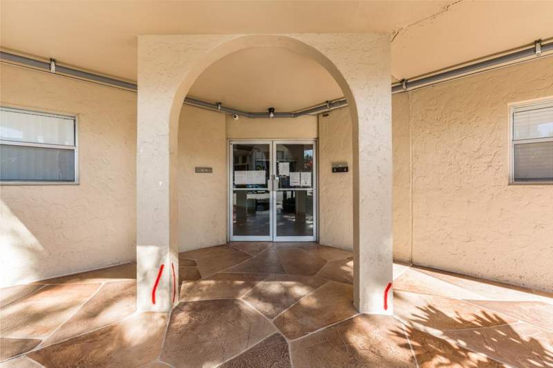 3 bedroom Condominium at 6301 N Falls Cir Drive #307, Inverrary Country Club, Lauderhill — photo 5