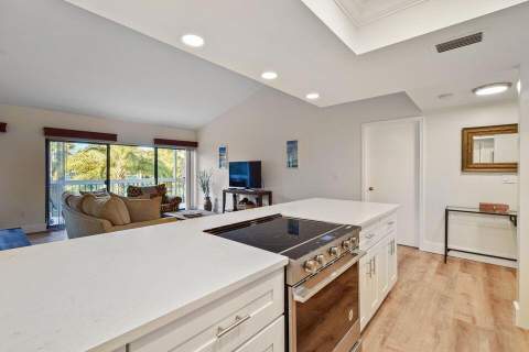 11863 Wimbledon Circle #508, Wellington FL - photo 6 of 21