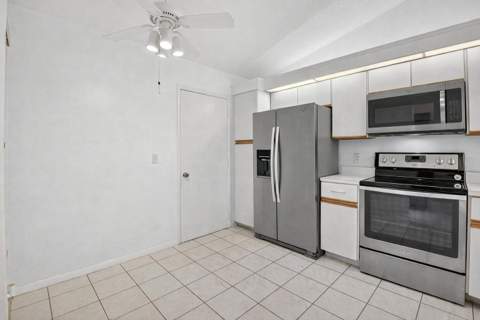 5477 Atlantic Palm Court #B, Boynton Beach FL - photo 11 of 54