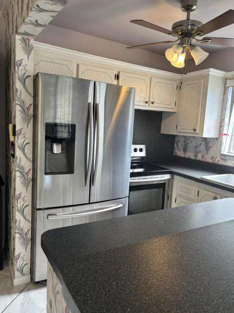 81 Windsor D, West Palm Beach FL - photo 9 of 18