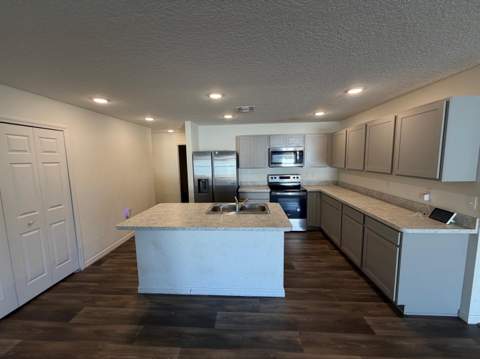 2143 SE Trillo Street, Port St. Lucie FL - photo 12 of 34