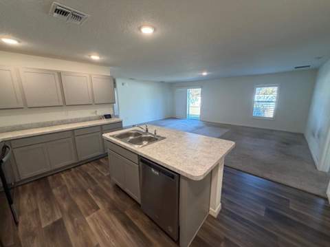 2143 SE Trillo Street, Port St. Lucie FL - photo 14 of 34